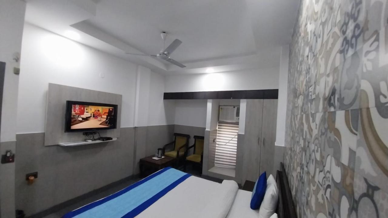 Hotel Crystal Palace New Delhi Eksteriør bilde